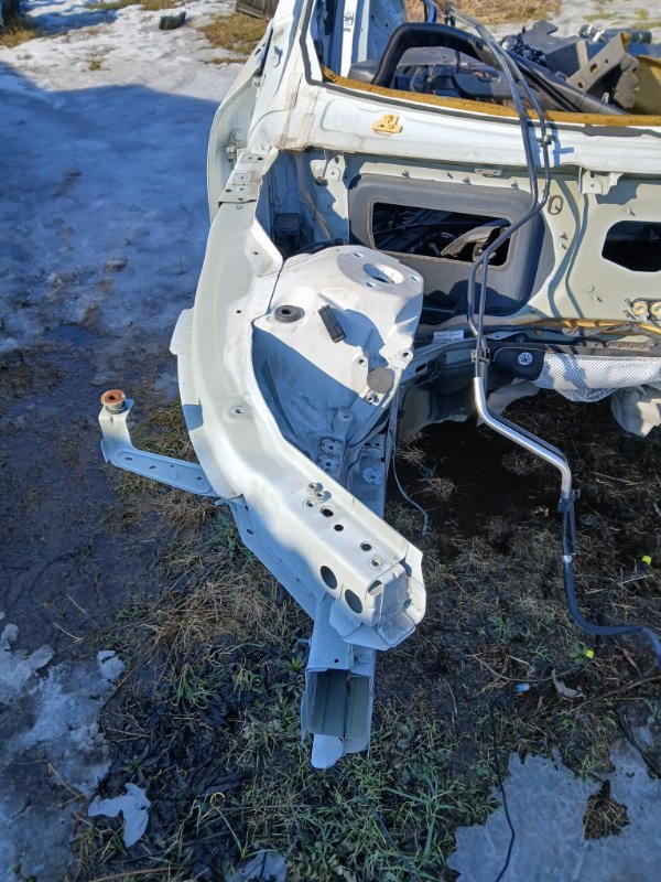 Четверть (ланжерон передний правый XC90 2016 t27