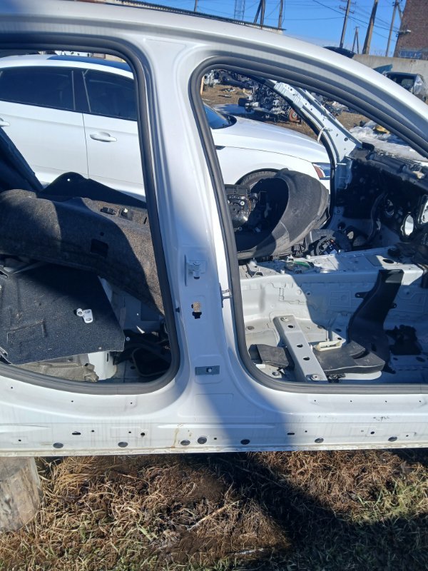 Центральная стойка кузова правая BMW 530 2018 G30 XB1142M0 41007437432 Б/У