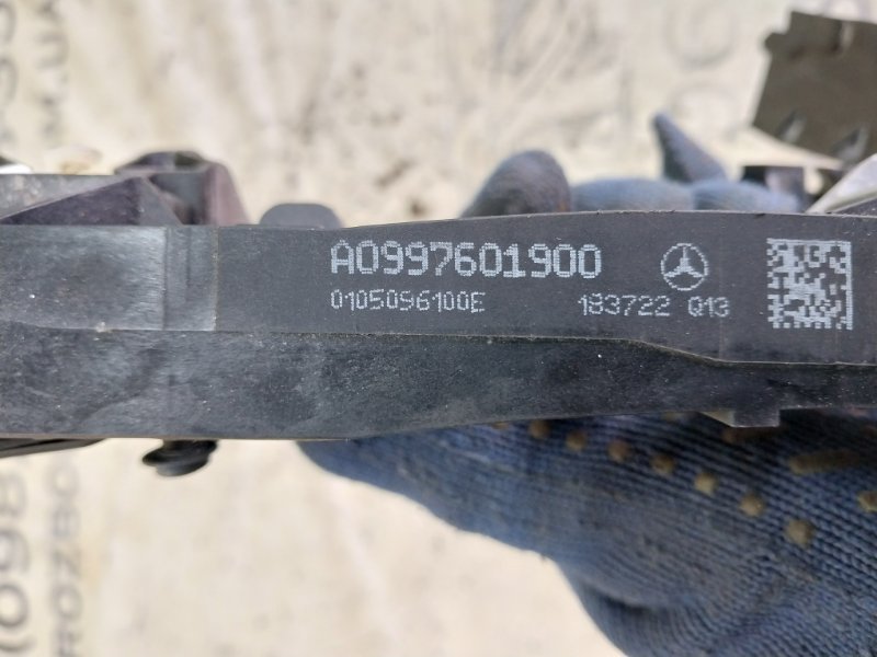 Механизм ручки двери передний левый Mercedes-Benz GLC 300 X253 27492031635081 Механизм ручки двери передний левый Mercedes-Benz GLC 300 X253 27492031635081