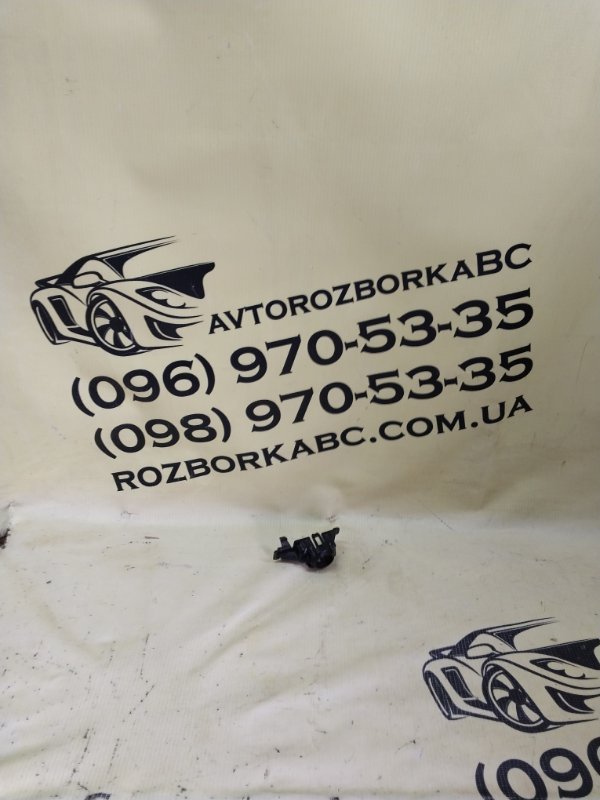 Запчасть кронштейн камеры передний Audi Q5 2022 80A 2.0 80A919268F Б/У Кронштейн камеры передний Audi Q5 2022 80A 2.0 80A919268F Б/У