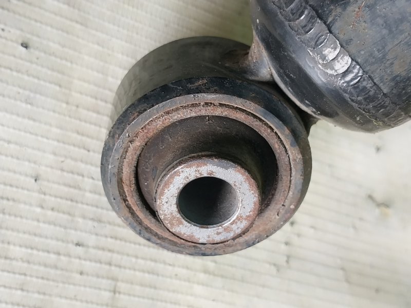 Амортизатор задний Murano 2019 Z52 3.5