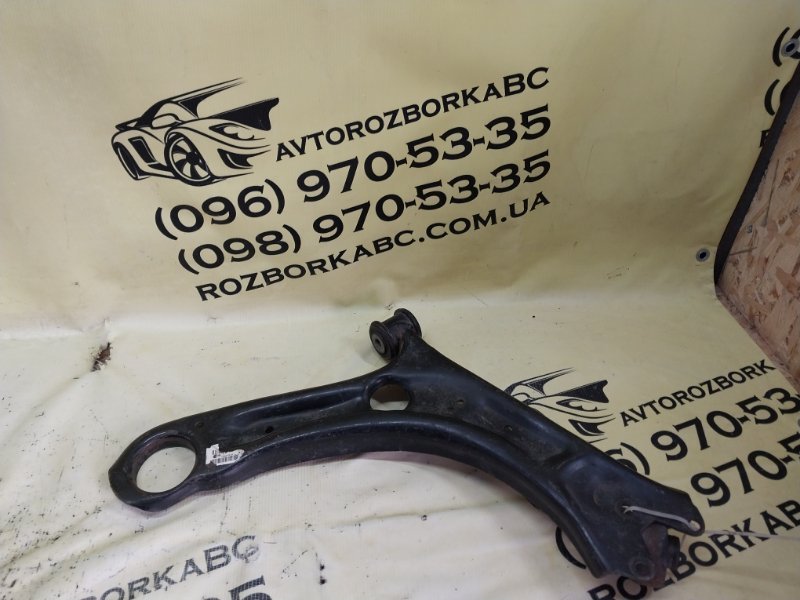 Рычаг передний правый volkswagen passat 2014 B7 2.0 561407152C Б/У