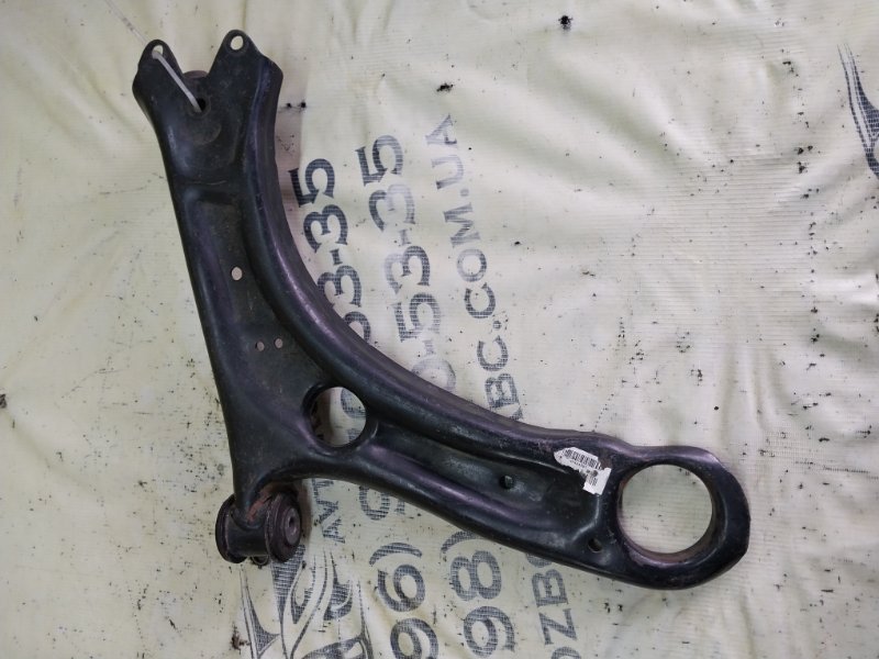Рычаг передний правый passat 2014 B7 2.0