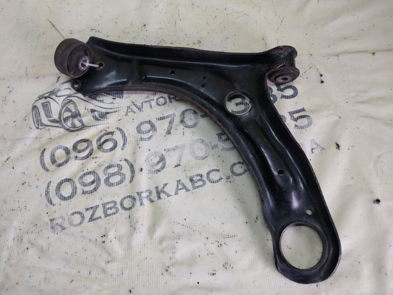 Рычаг передний правый passat 2014 B7 2.0