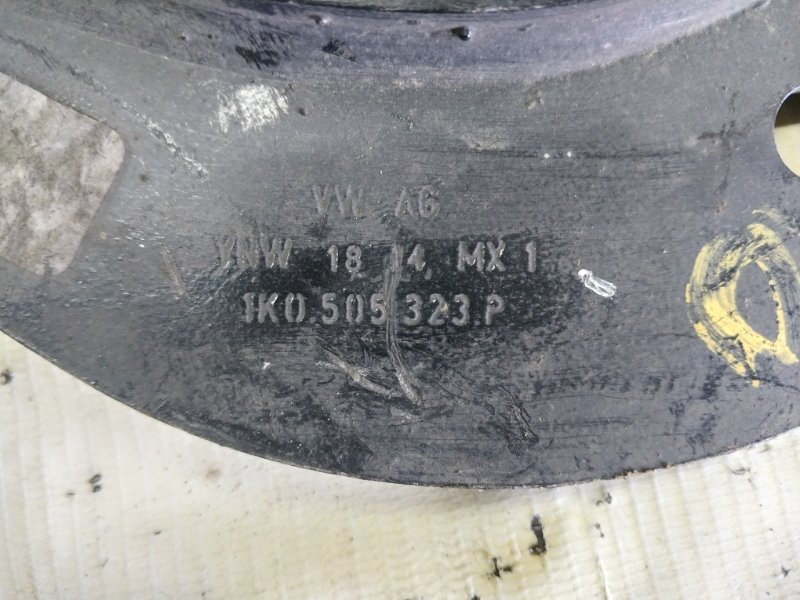 Рычаг задний volkswagen passat B7 2.0