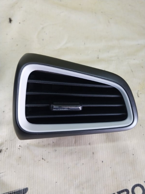 Дефлектор торпедо правый Ioniq Hybrid 2019 1.6 DOHC - GDI