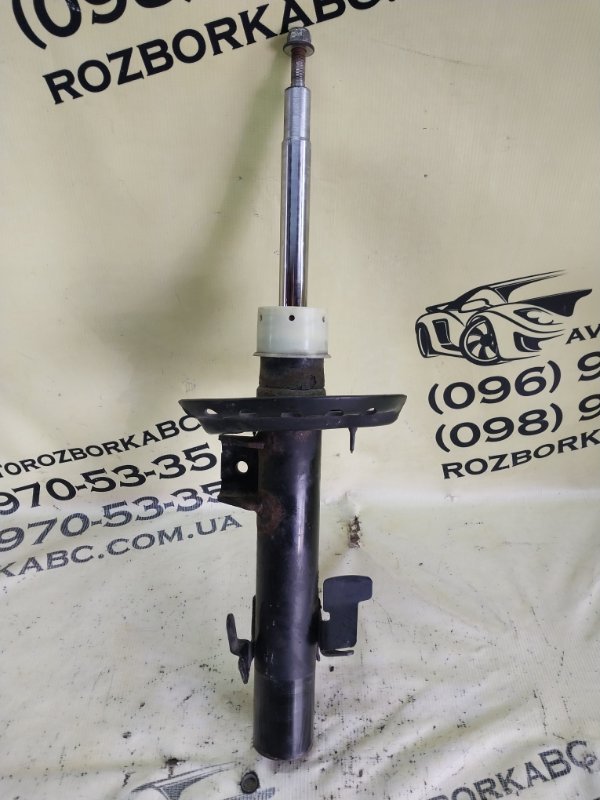 Амортизатор передний правый Evoque 2016 L538 2.0L 16V TIVCT T/C Gen2