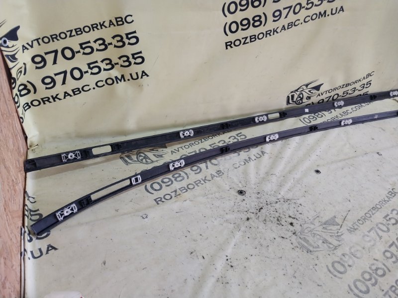 Молдинг крыши gl 450 2015 x166 276 3.0 biturbo
