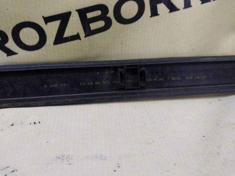 Молдинг крыши gl 450 2015 x166 276 3.0 biturbo