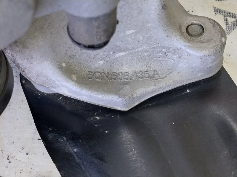 Цапфа задняя левая Tiguan 2019 ALLSPACE 2.0