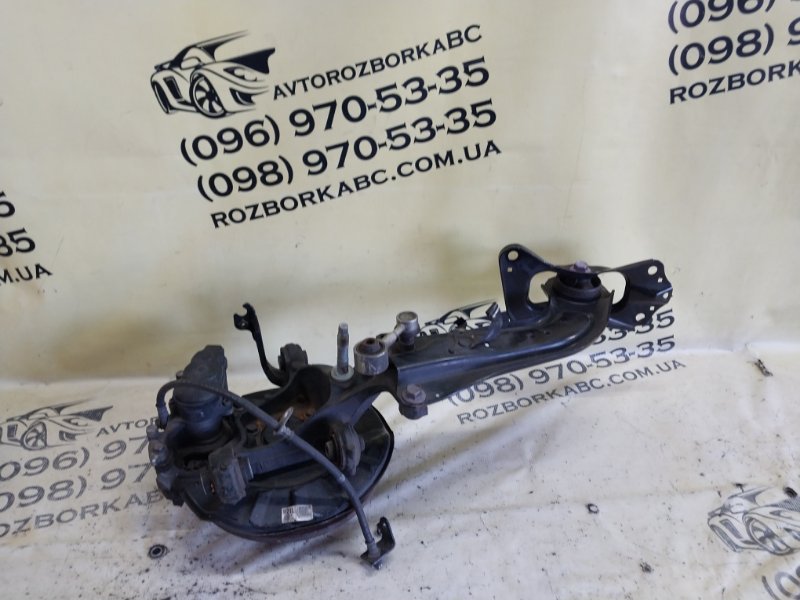 Цапфа задняя левая Lexus UX 2019 200 2.0 4230576030 Б/У