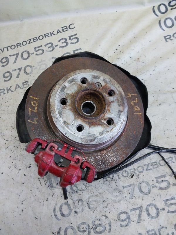 Цапфа задняя правая 428 2015 F36 2.0