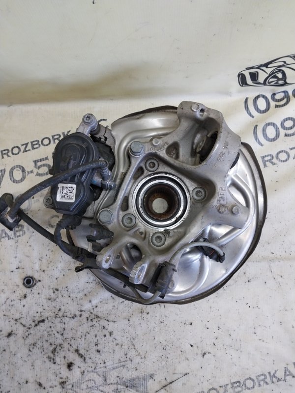 Цапфа задняя левая Q5 2021 80A 2.0