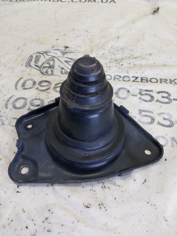 Отбойник пружины задний правый HIGHLANDER 2023 L 2.4 Отбойник пружины задний правый HIGHLANDER 2023 L 2.4