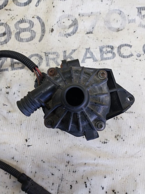 Дополнительная помпа X5 2018 F15 4.4 Дополнительная помпа X5 2018 F15 4.4