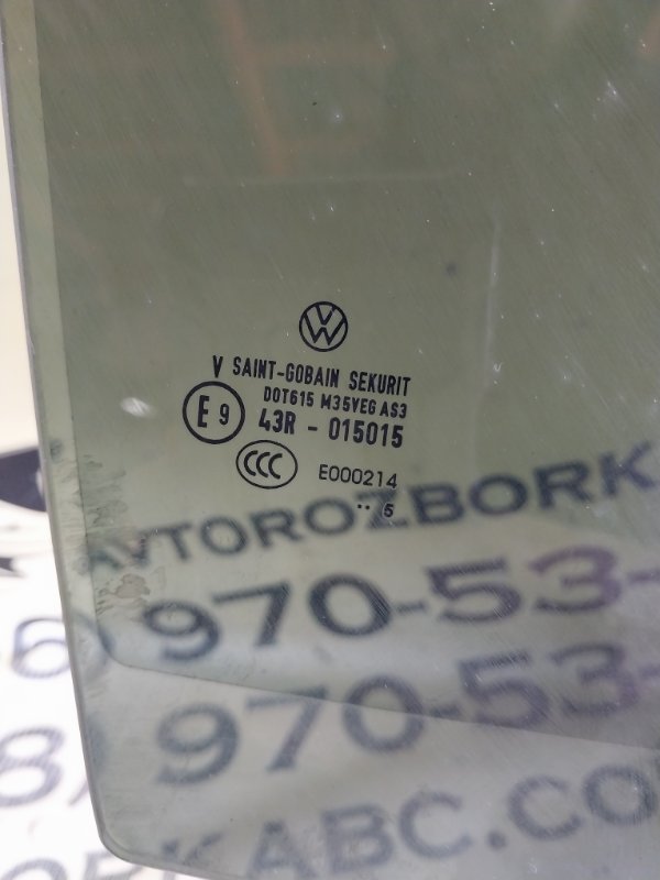 Стекло двери заднее правое Volkswagen Tiguan Tiguan 3 2.0 DYLB