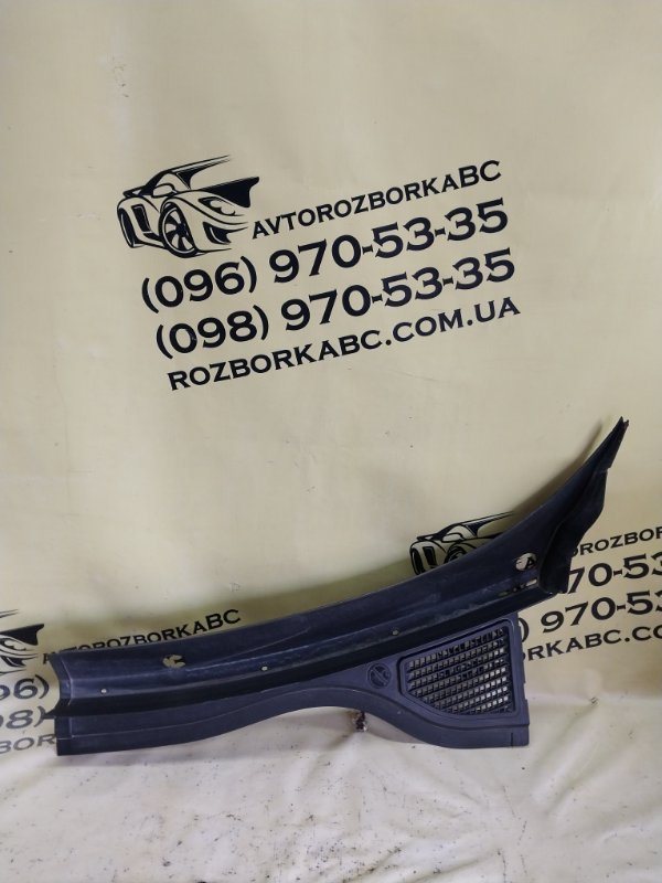 Жабо левое Volkswagen Tiguan 2025 Tiguan 3 2.0 DYLB 57N 819 403 9B9 Б/У