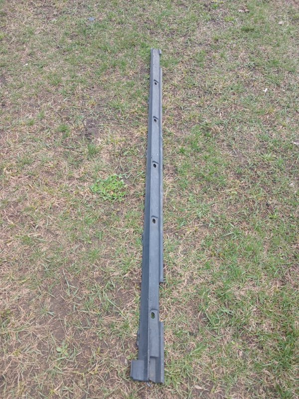 Накладка порога правая Audi Q3 2021 83A 2.0 CZRA 83A853890 Б/У