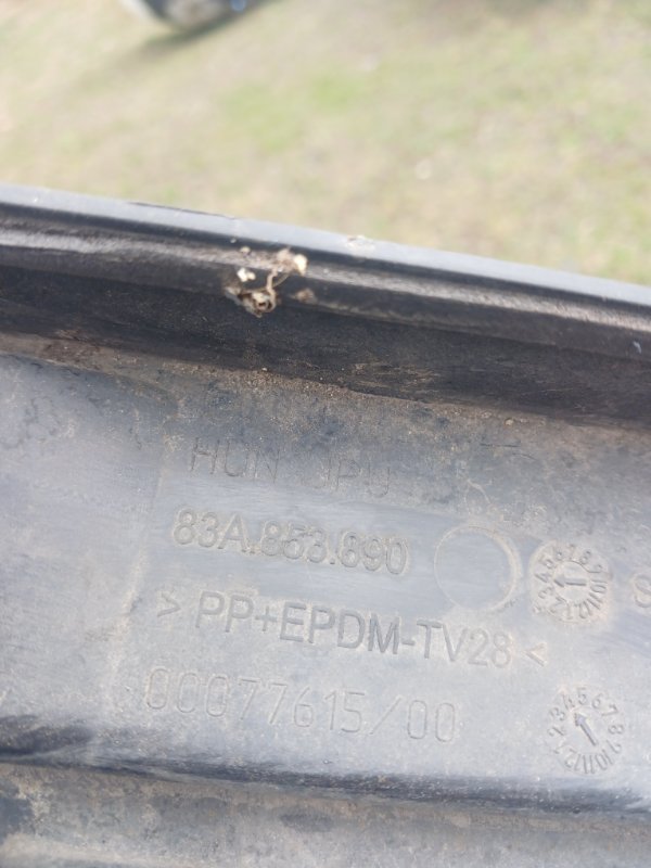 Накладка порога правая Audi Q3 83A 2.0 CZRA