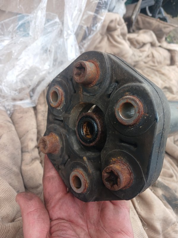 Карданний вал GLC 300 2019 X253 27492031635081