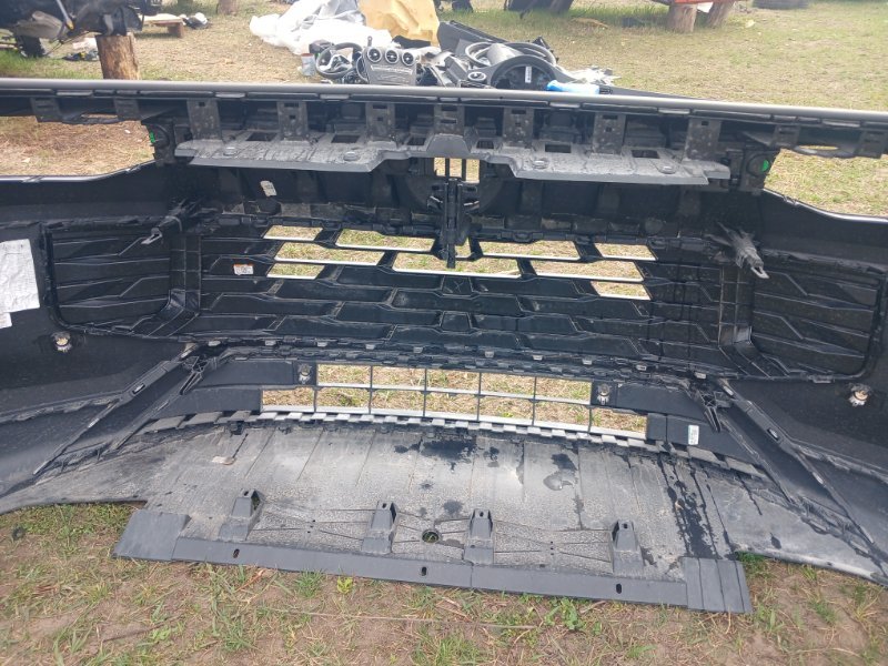 Бампер в зборе передний Tiguan 2025 Tiguan 3 2.0 DYLB