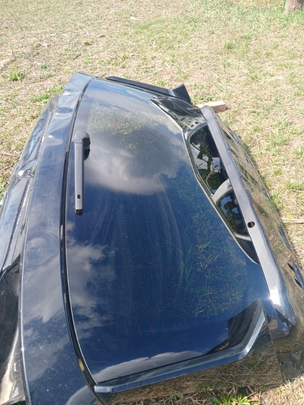 Стекло двери багажника заднее Tiguan 2025 Tiguan 3 2.0 DYLB