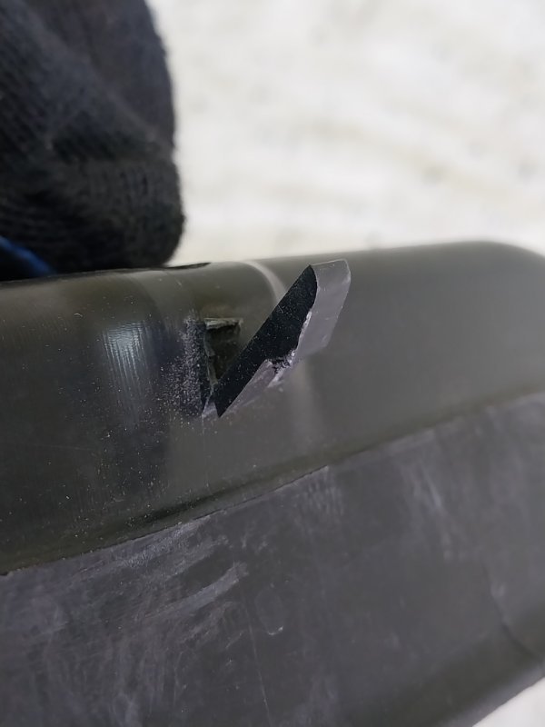 Уплотнитель жабо правый Tiguan 2025 Tiguan 3 2.0 DYLB