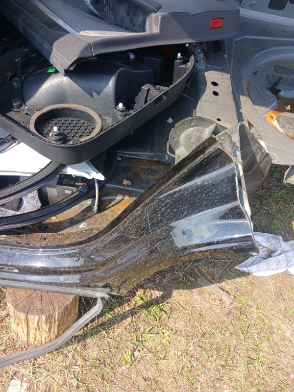 Порог кузова левый Tiguan 2025 Tiguan 3 2.0 DYLB