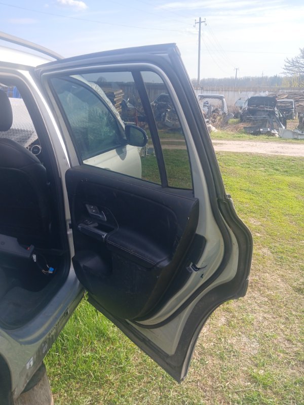 Двери задние правые GLB 2020 X247 D260920(D19)