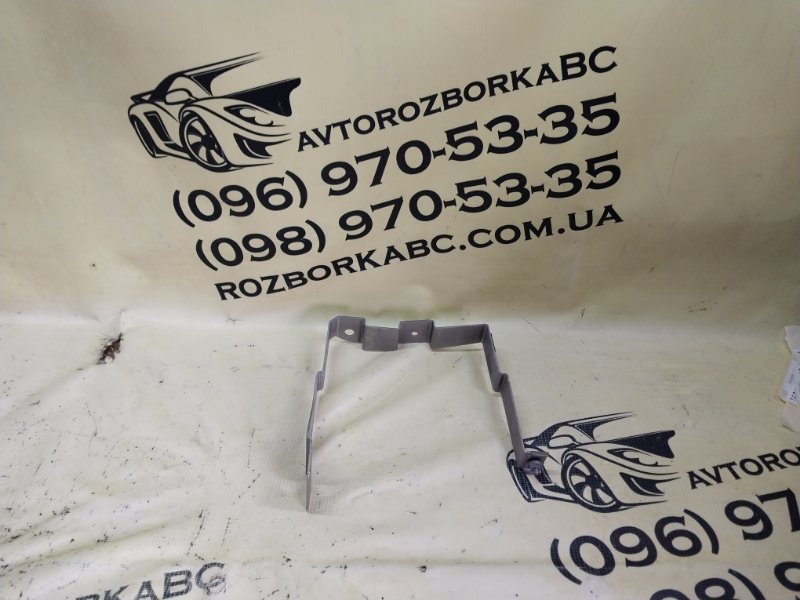 Запчасть крепление аккумулятора Volkswagen Tiguan 2025 Tiguan 3 2.0 DYLB 5R3915343D Б/У Крепление аккумулятора Volkswagen Tiguan 2025 Tiguan 3 2.0 DYLB 5R3915343D Б/У