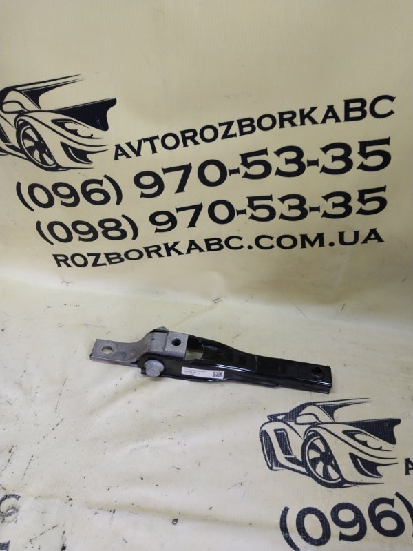 Запчасть подушка двигуна нижня Volkswagen Tiguan 2025 Tiguan 3 2.0 DYLB 5Q0199855AJ Б/У Подушка двигуна нижня Volkswagen Tiguan 2025 Tiguan 3 2.0 DYLB 5Q0199855AJ Б/У