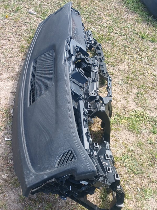 Торпедо Tiguan 2025 Tiguan 3 2.0 DYLB