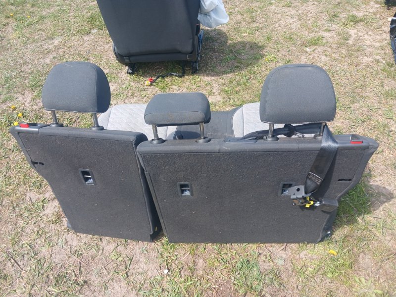 Сиденье Tiguan 2025 Tiguan 3 2.0 DYLB