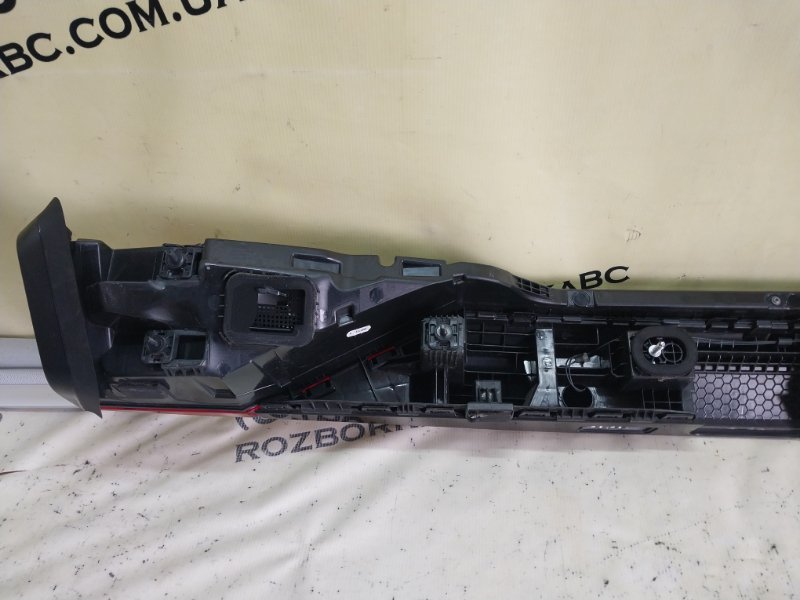 Светодиодный задний фонарь задний Q8 2019 3.0 DCBD Светодиодный задний фонарь задний Q8 2019 3.0 DCBD
