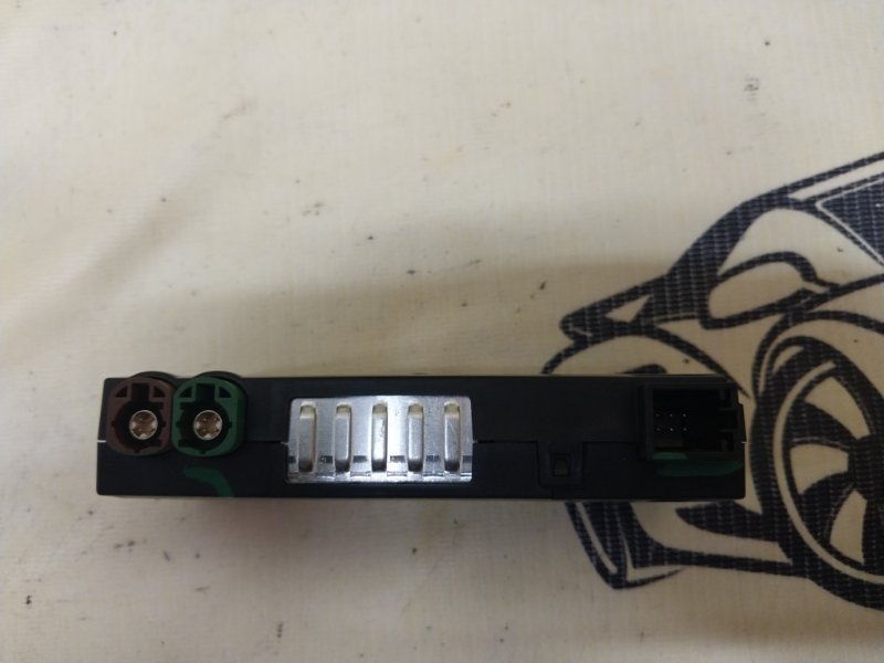 Блок usb Q3 2021 83A 2.0 CZRA