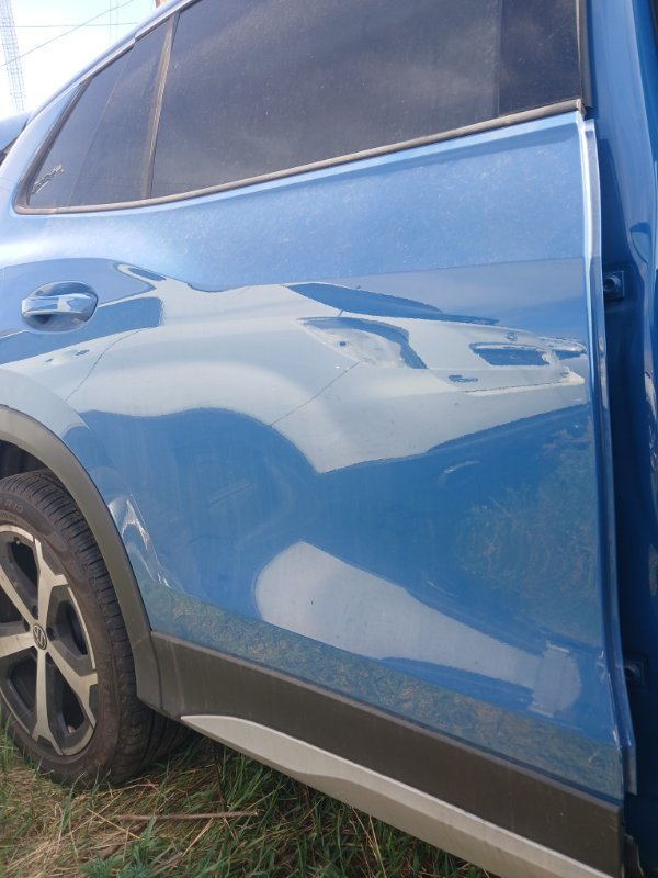 Двери задние правые Volkswagen Tiguan Tiguan 3 2.0 DYLA Двери задние правые Volkswagen Tiguan Tiguan 3 2.0 DYLA