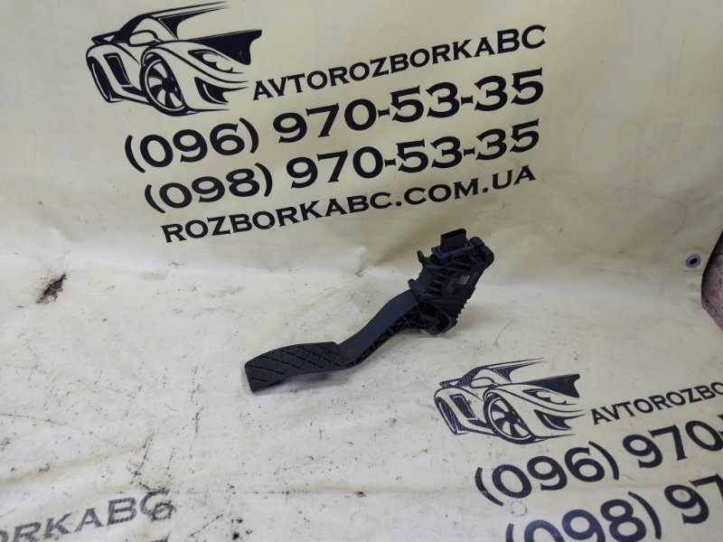 Запчасть педаль газа Volkswagen Tiguan 2025 Tiguan 3 2.0 DYLB 5QS723503 Б/У Педаль газа Volkswagen Tiguan 2025 Tiguan 3 2.0 DYLB 5QS723503 Б/У