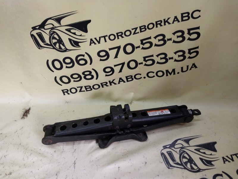 Запчасть домкрат Toyota HIGHLANDER 2023 L 2.4 09111-0E051 Б/У Домкрат Toyota HIGHLANDER 2023 L 2.4 09111-0E051 Б/У