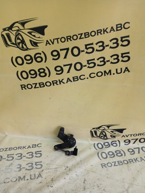 Запчасть датчик положение кузова Subaru Legacy 2012 84031-FG000 Б/У Датчик положение кузова Subaru Legacy 2012 84031-FG000 Б/У