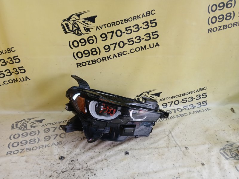 Запчасть фара передняя правая Mazda Cx50 2025 2.5 VA4051030 Б/У Фара передняя правая Mazda Cx50 2025 2.5 VA4051030 Б/У