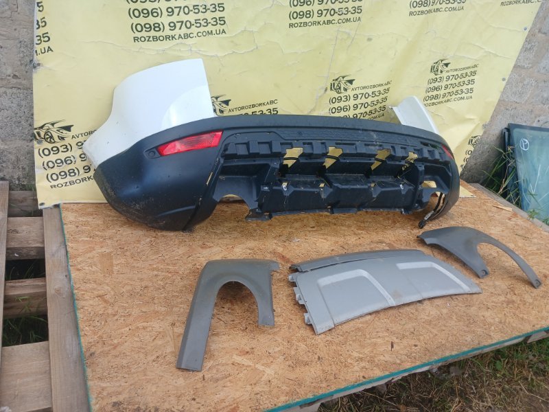 Бампер в зборе задний Land Rover Evoque L538 2.0L 16V TIVCT T/C Gen2