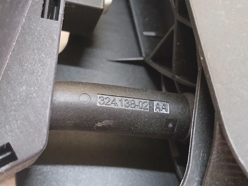 Педаль газа 6 2018 2.5 Педаль газа 6 2018 2.5