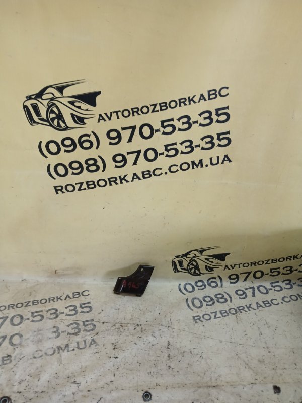 Декоративная накладка торпедо левая Mercedes-Benz gl 450 2015 3.0 A1666802371 Б/У