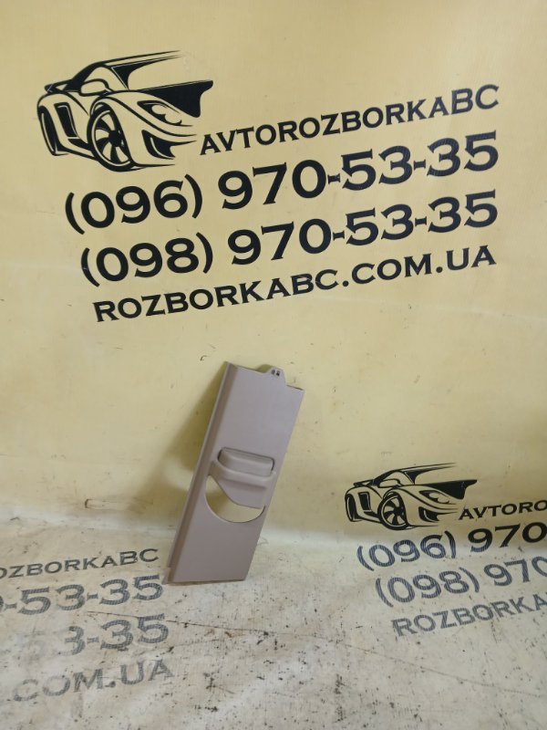 Запчасть накладка стойки правая Mercedes-Benz gl 450 2015 3.0 A1668680239 Б/У Накладка стойки правая Mercedes-Benz gl 450 2015 3.0 A1668680239 Б/У