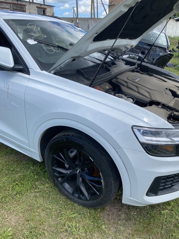 Крыло переднее правое Audi Q8 2020 3.0 DCBD 4M8 821 106 A Б/У