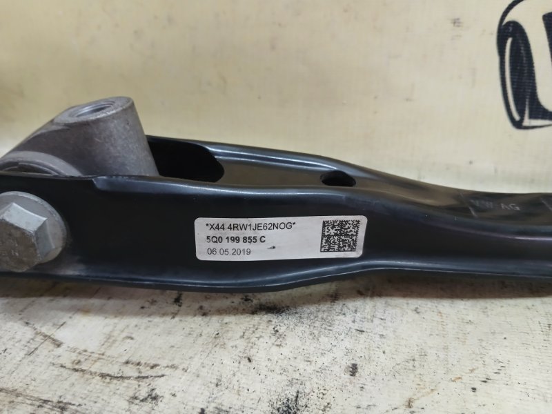 Подушка двигателя Audi Q3 83A DHHA