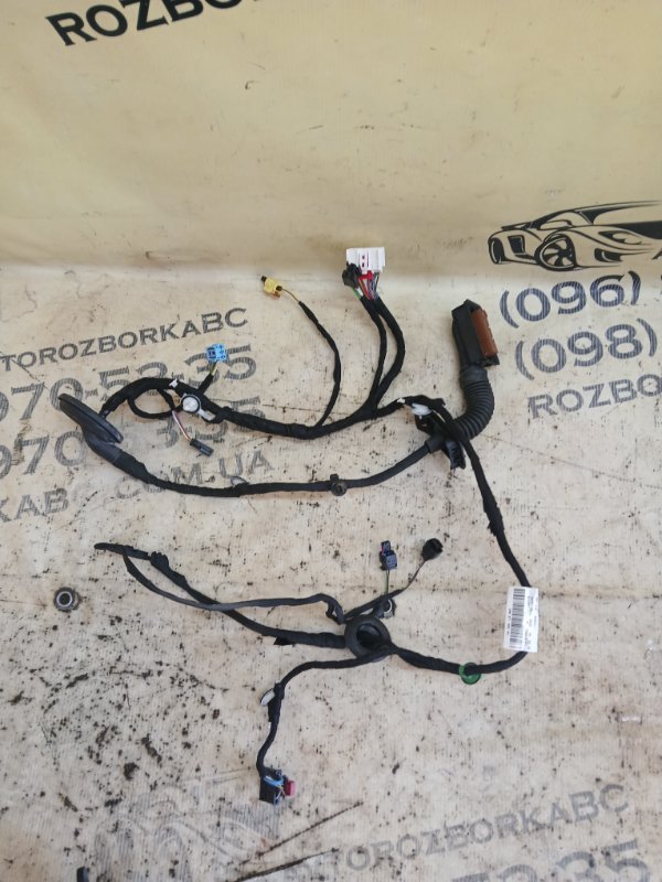 Проводка двери передняя левая Q8 2020 3.0 DCBD
