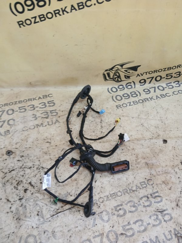 Проводка двери передняя левая Q8 2020 3.0 DCBD