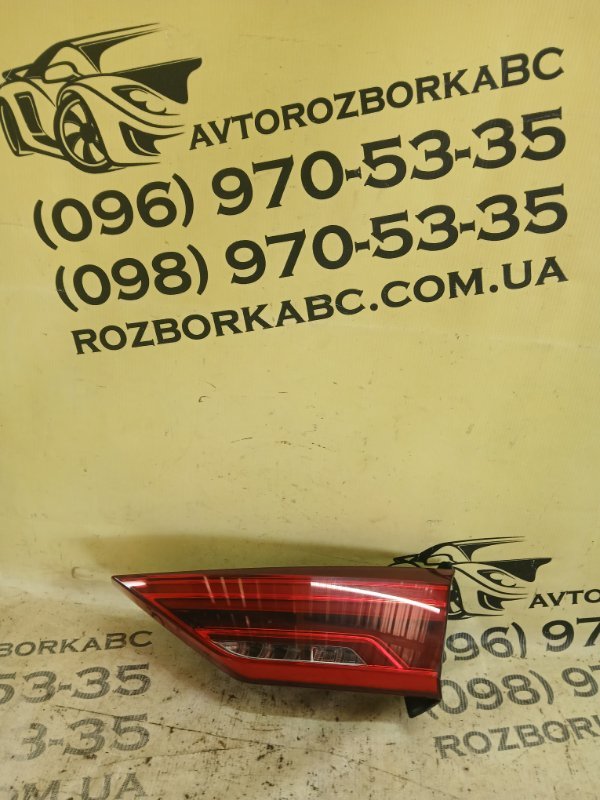 Фонарь внутренний правый Audi Q3 2019 83A DHHA 83A945094B Б/У