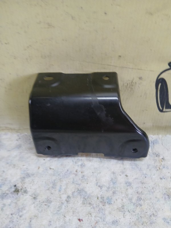 Кронштейн замка капота CX-50 2025 2.5 Кронштейн замка капота CX-50 2025 2.5
